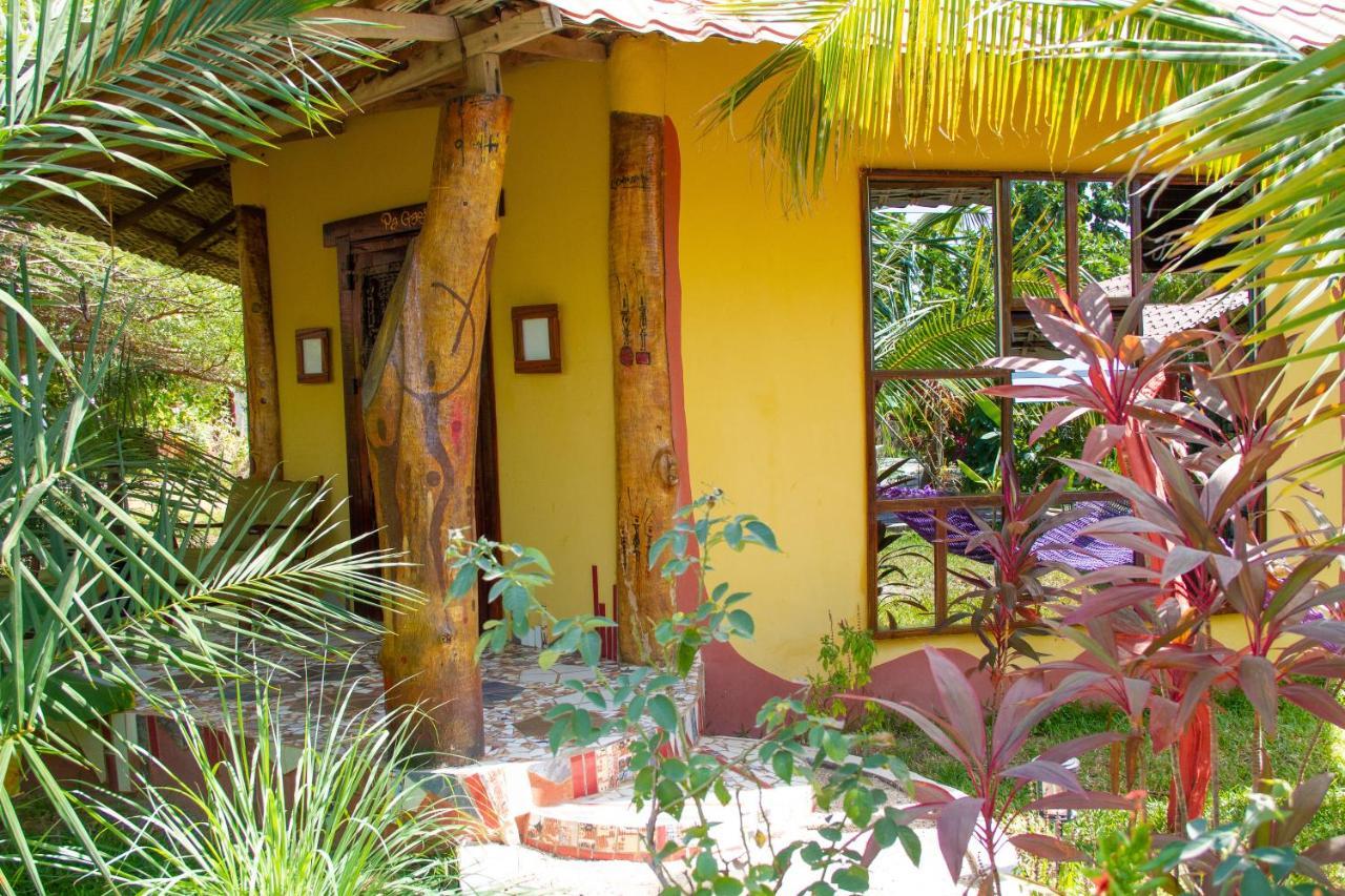 Mama Africa Art Residence & Art Center Gambia Tanji Exterior photo